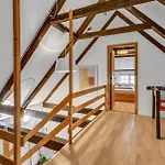 Gorgeous In With Sauna 度假居