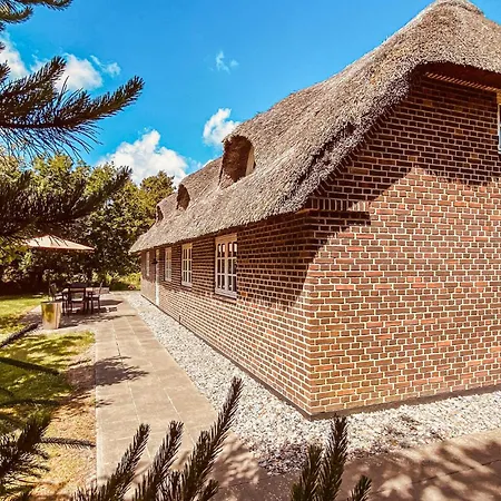 Ferienhaus Gorgeous In With Sauna *