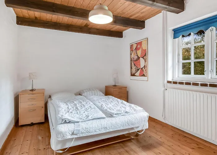 Ferienhaus Gorgeous In With Sauna *